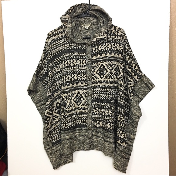 2 for $25 Lucky Brand Hooded Cardi Poncho Sweater - Picture 3 of 8